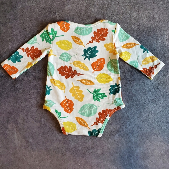 Angel Dear Autumn Leaves Long Sleeve Onsie Size 0-3mo. NWT - Picture 6 of 7